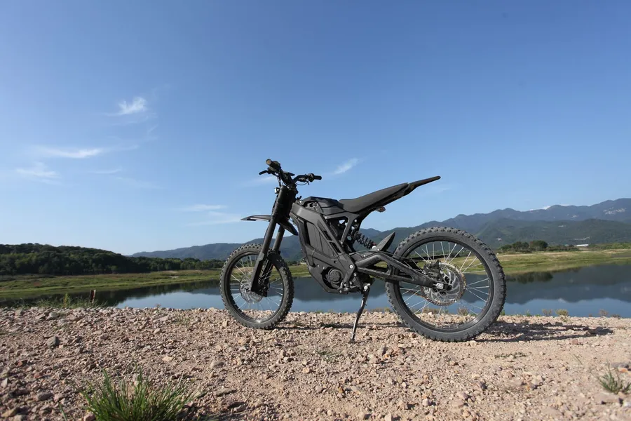 Black e-bike