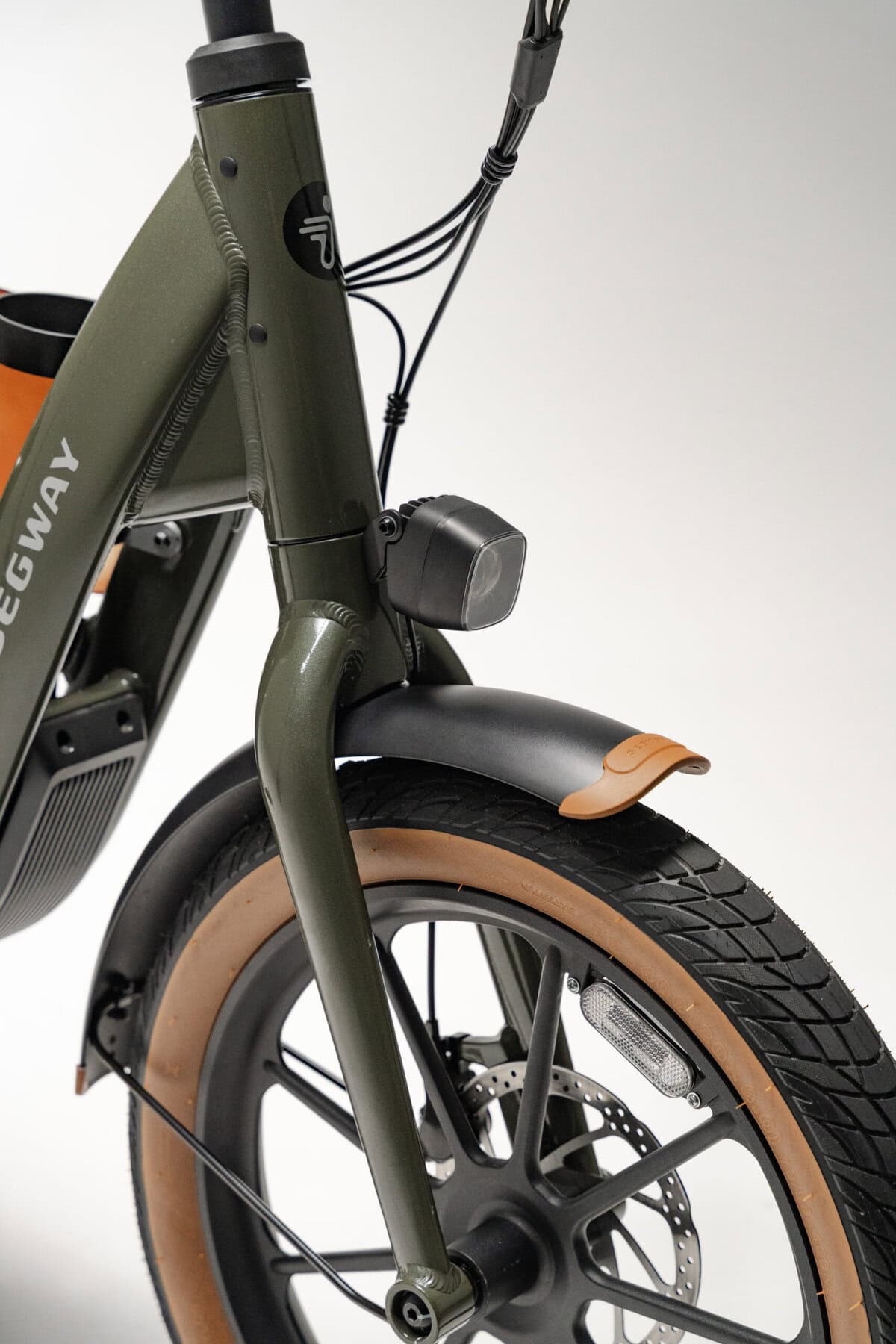 Segway MUXI e-bike in Olive Rush color, closeup of right front fender